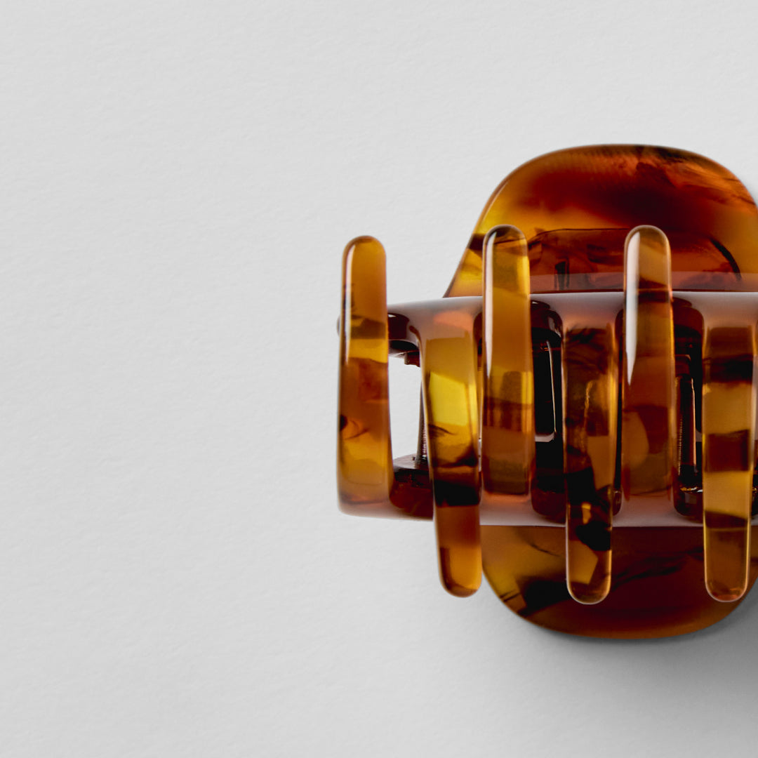 honeyed-amber | image normal alt tag